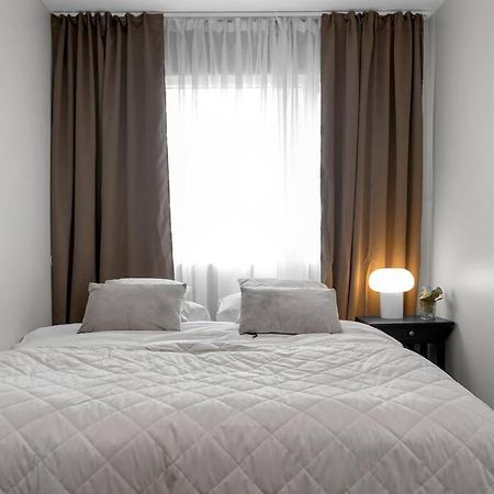 Апартаменти Cheerful 3Br Down Town Newly Renovated Рейк'явік Екстер'єр фото